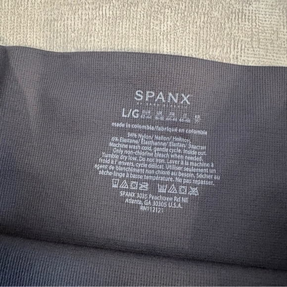 SPANX Black High Waisted Camouflage Leggings Large - Picture 3 of 4